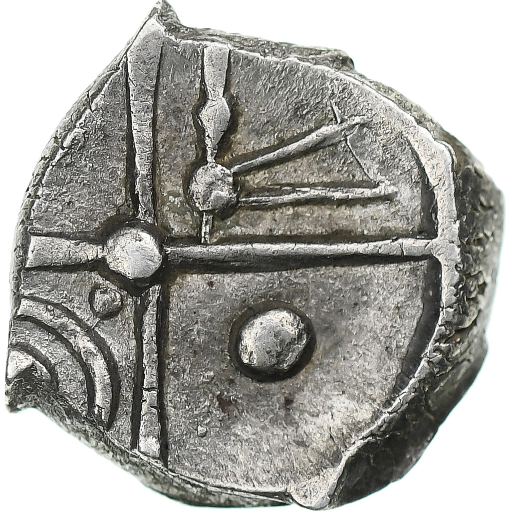 Cadurques, Drachme à la tête triangulaire, 2nd-1st century BC, Argent, TTB+