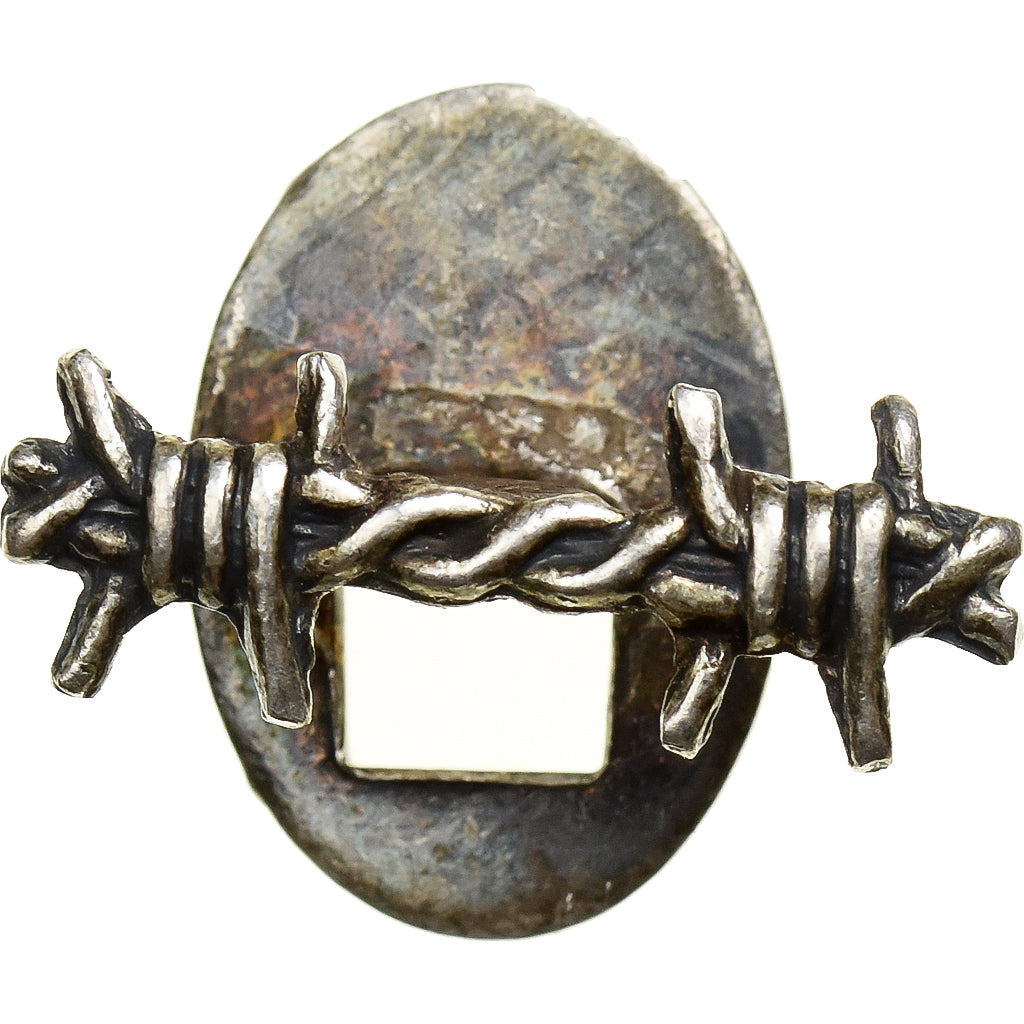 France, Prisonniers de Guerre, WAR, Boutonnière, Excellent Quality, Métal, 37