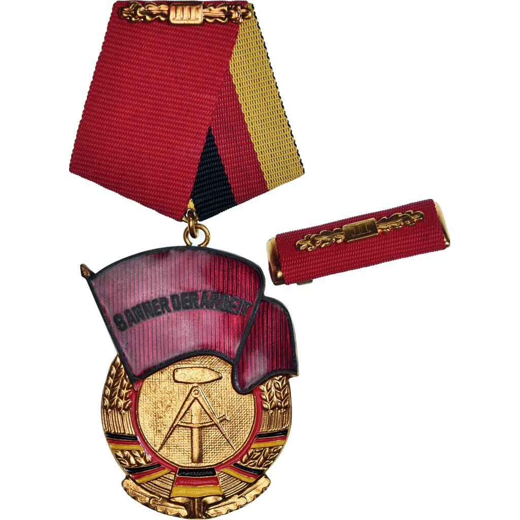 GERMAN-DEMOCRATIC REPUBLIC, Ordre du Drapeau du Travail, Medal, Undated (1954)