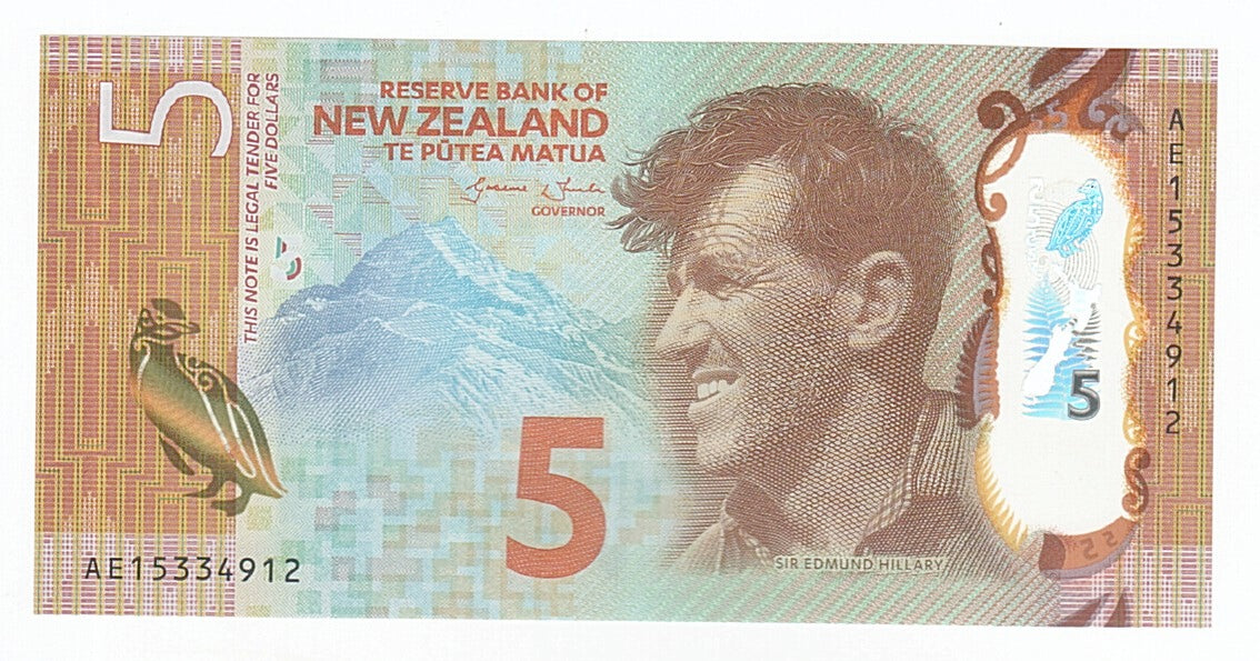 Banknote, New Zealand, 5 Dollars, 2015, UNC(65-70)