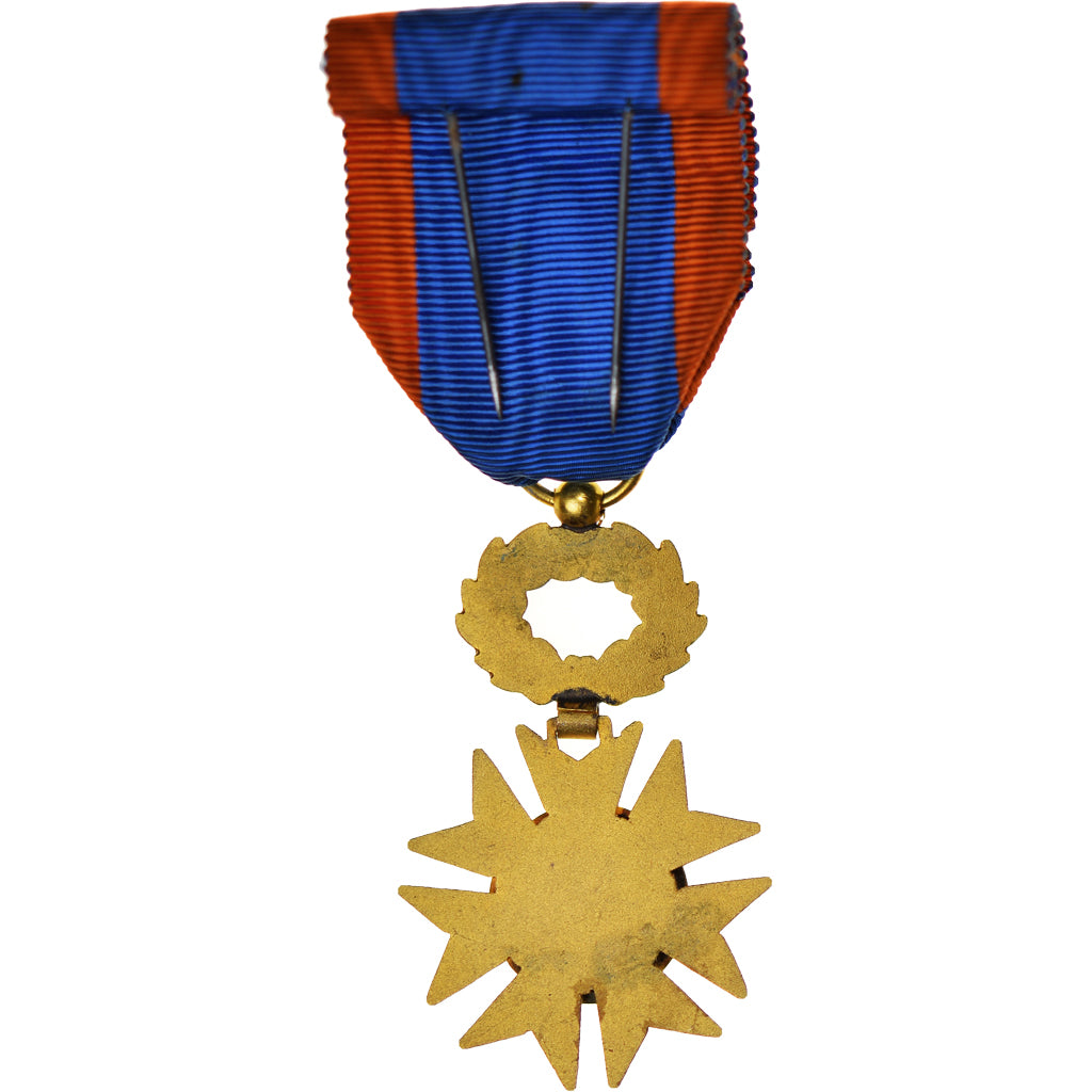 France, Education Civique, Chevalier, Medal, 1933, Excellent Quality, Gilt