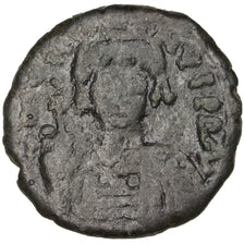 Maurice Tibère, Follis