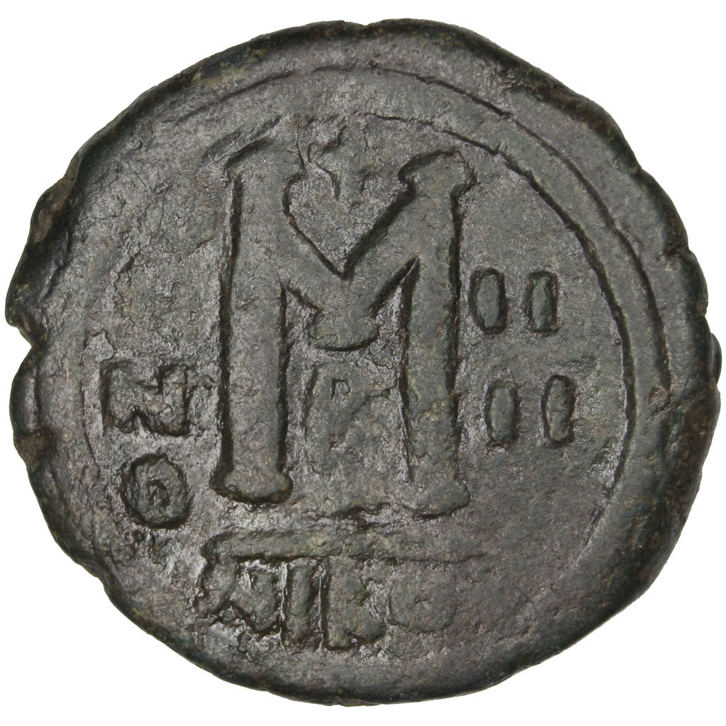 Maurice Tibère, Follis