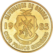 Moeda, Guiné, 5 Francs, 1985, AU(55-58), Aço Revestido a Latão, KM:53