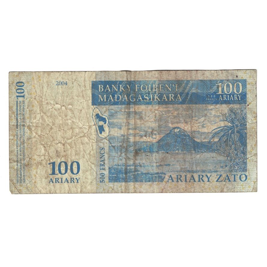 Banknote, Madagascar, 100 Ariary, 2004, KM:86a, F(12-15)