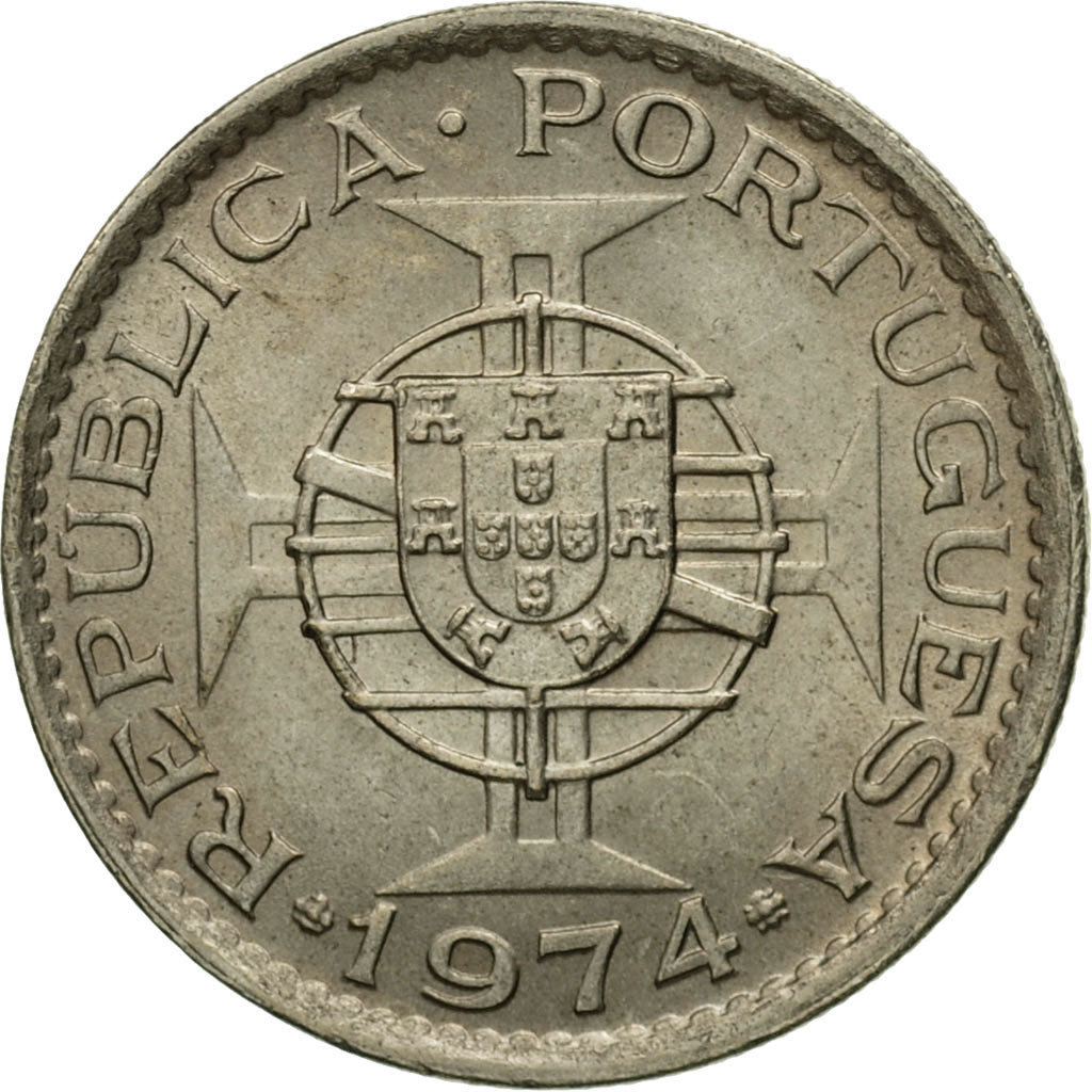 Coin, Angola, 2-1/2 Escudos, 1974, EF(40-45), Copper-nickel, KM:77