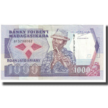 Banknote, Madagascar, 1000 Francs = 200 Ariary, KM:72a, EF(40-45)