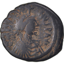 Justin Ier, Follis