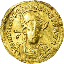 Coin, Theodosius II, Solidus, Constantinople, VF(20-25), Gold, RIC:232.2