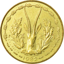 Münze, West African States, 5 Francs, 1982, Paris, S+, Aluminum-Nickel-Bronze