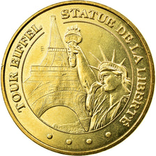 France, Token, Paris - les bateaux mouches - Tour Eiffel - Statue de la