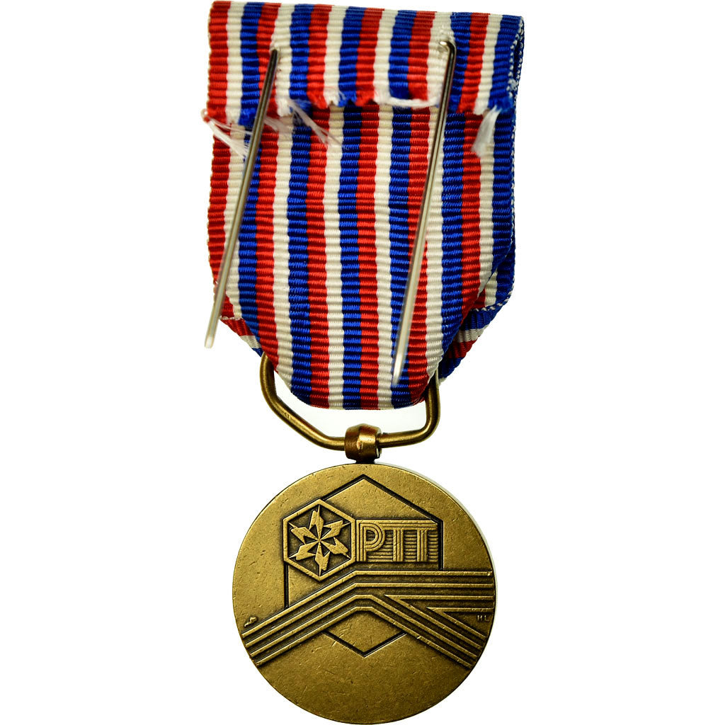 France, P.T.T, République Française, Médaille, Non circulé, Larivière