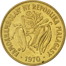 Coin, Madagascar, 10 Francs, 1970, Paris, EF(40-45), Aluminum-Bronze, KM:E9