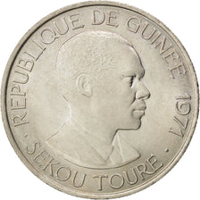 GUINEA, 100 Francs, 1971, KM #41, MS(60-62), Copper-Nickel, 17.02