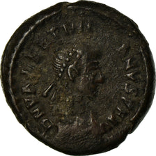 Coin, Valentinian II, Nummus, 384-387, Siscia, EF(40-45), Copper, RIC:39