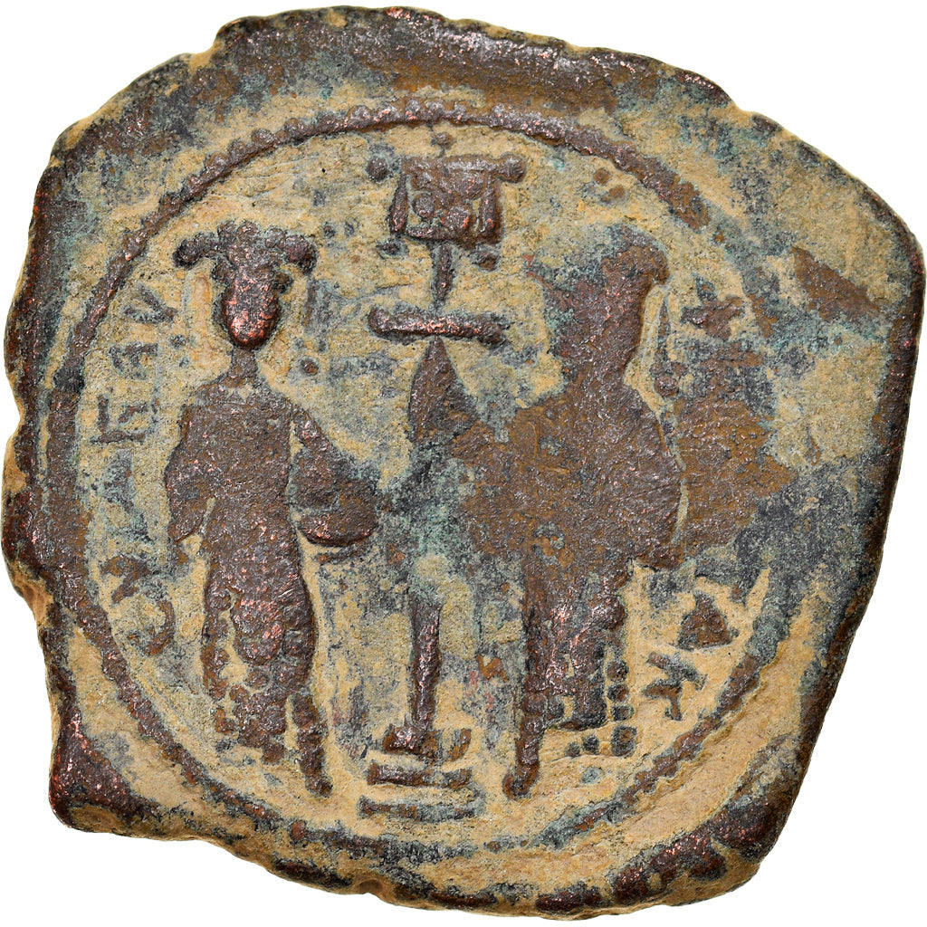 Coin, Constantine X, Follis, 1059-1067, Constantinople, VF(30-35), Copper